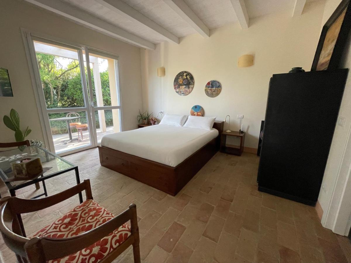 Pioppi Neri R&B Bed & Breakfast Felino Ngoại thất bức ảnh